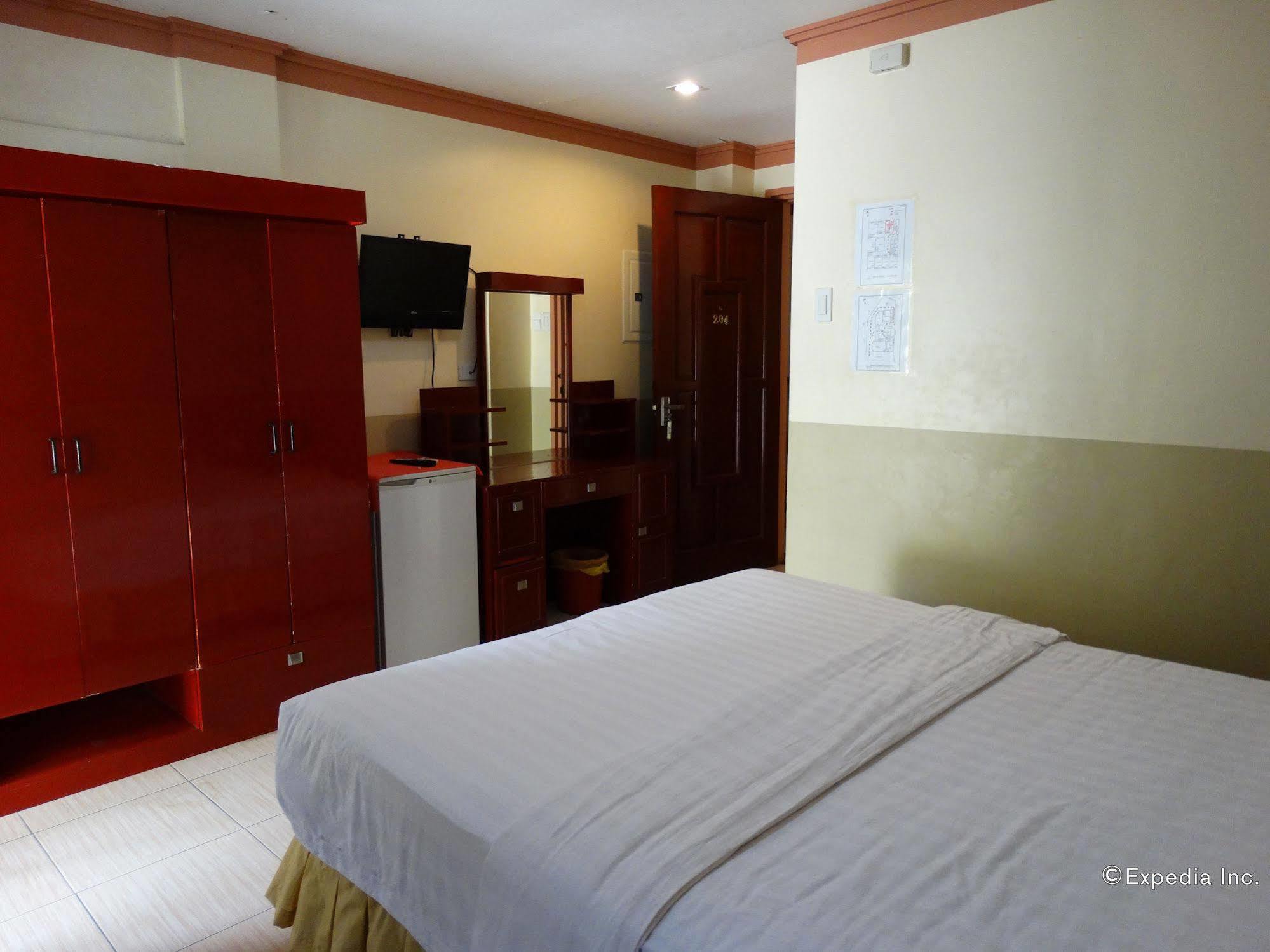 Imperial Ridge Pension House Tagbilaran Eksteriør billede
